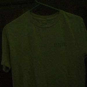 1x worn mustered yellow ripcurl shirt